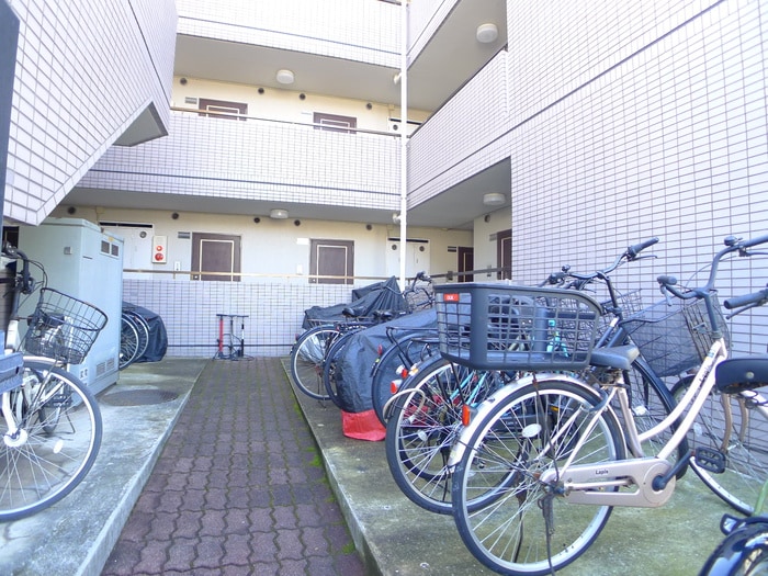 駐輪場 ジョイフル谷津