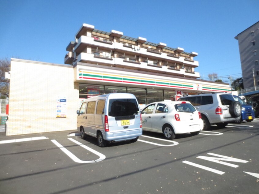 セブンイレブン 横浜市ヶ尾東店(コンビニ)まで59m 第２上原マンション