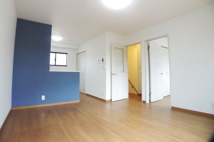 居室 ウインドレスブルー