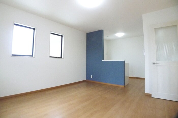 居室 ウインドレスブルー