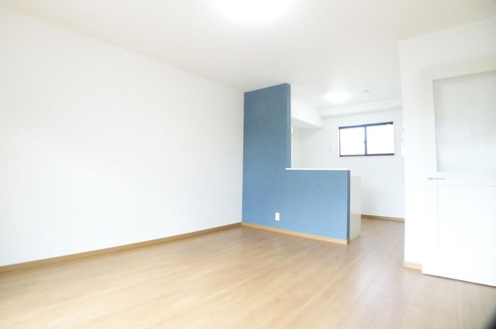 居室 ウインドレスブルー