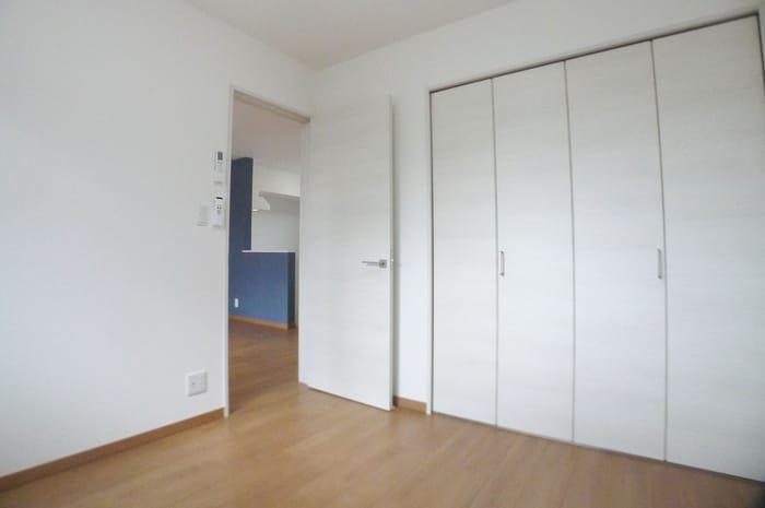 居室 ウインドレスブルー