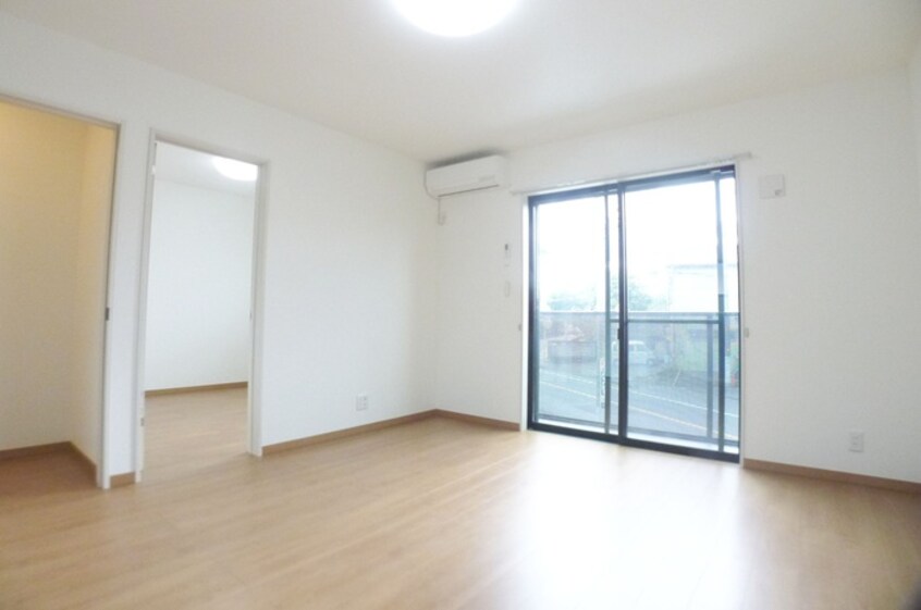 居室 ウインドレスブルー