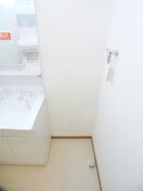 洗濯機置場 ウインドレスブルー