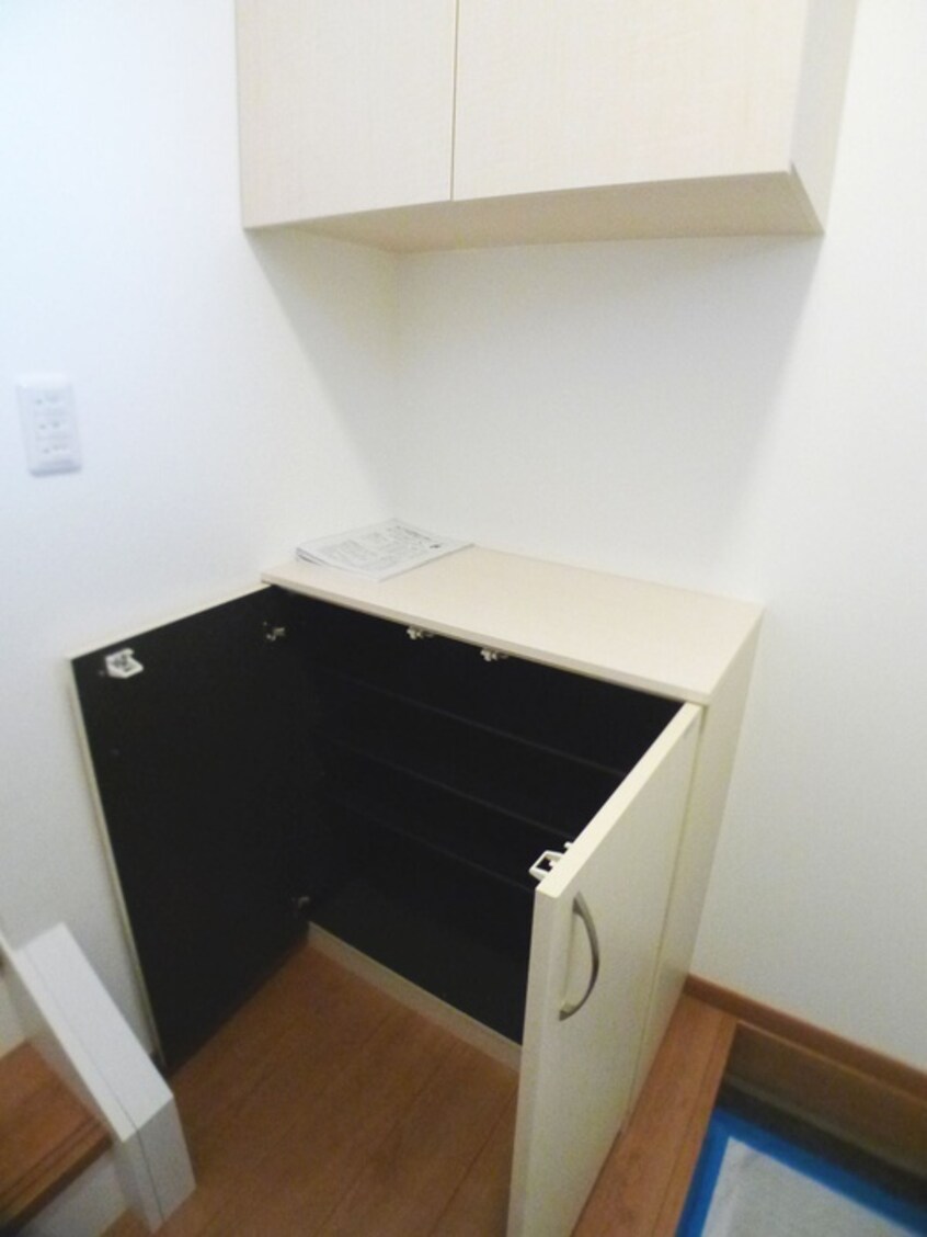 靴箱 ウインドレスブルー