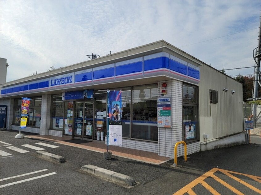 東久留米滝山七丁目店(コンビニ)まで203m セジュールHASHIMOTO