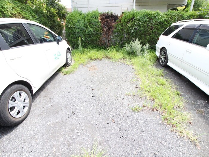 駐車場 テラス琵琶