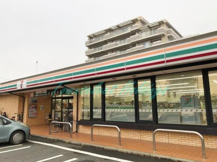 セブンイレブン大和鶴間1丁目店(コンビニ)まで152m ブラウニー