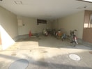 駐輪場 オークリーフ