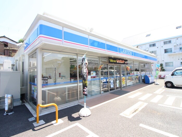 ローソン相模原星ヶ丘四丁目店(コンビニ)まで188m ドミール星ヶ丘Ａ