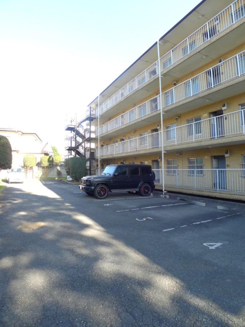 駐車場 信栄マンション