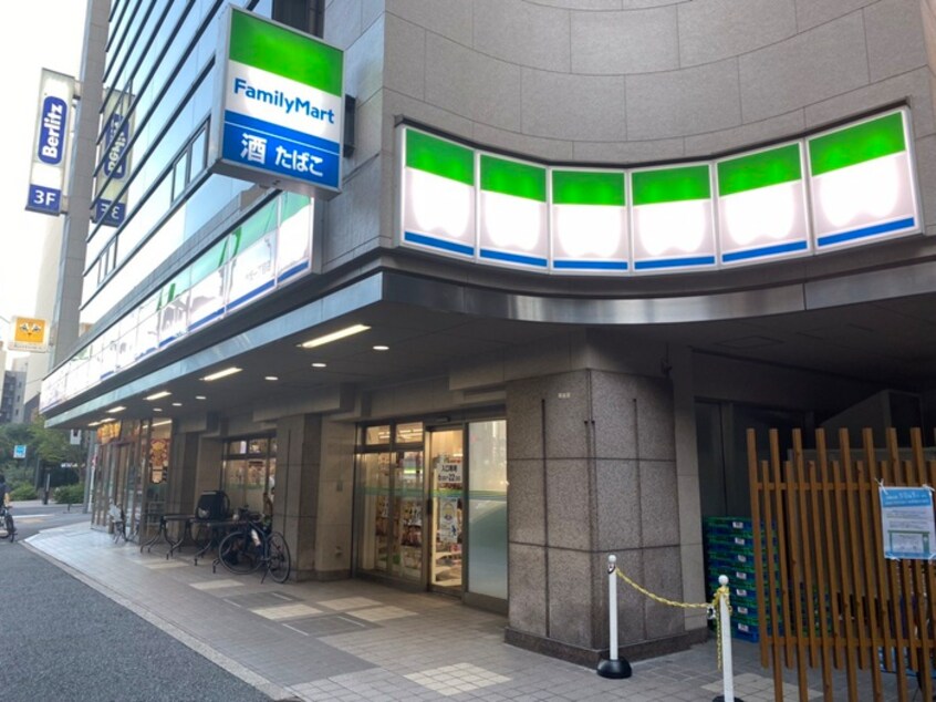 ファミリーマート　赤坂１丁目店(コンビニ)まで350m Ｂlossom Terrace