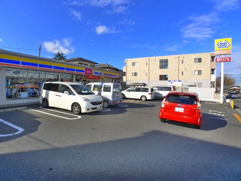 ミニストップ(コンビニ)まで134m グレイスヴィラ