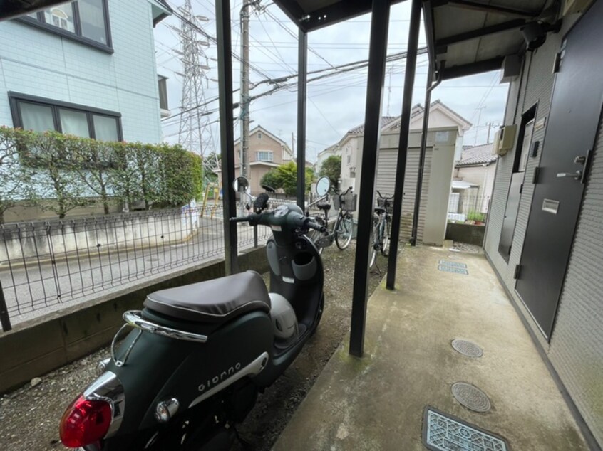 エントランス部分 アム－ル鶴川