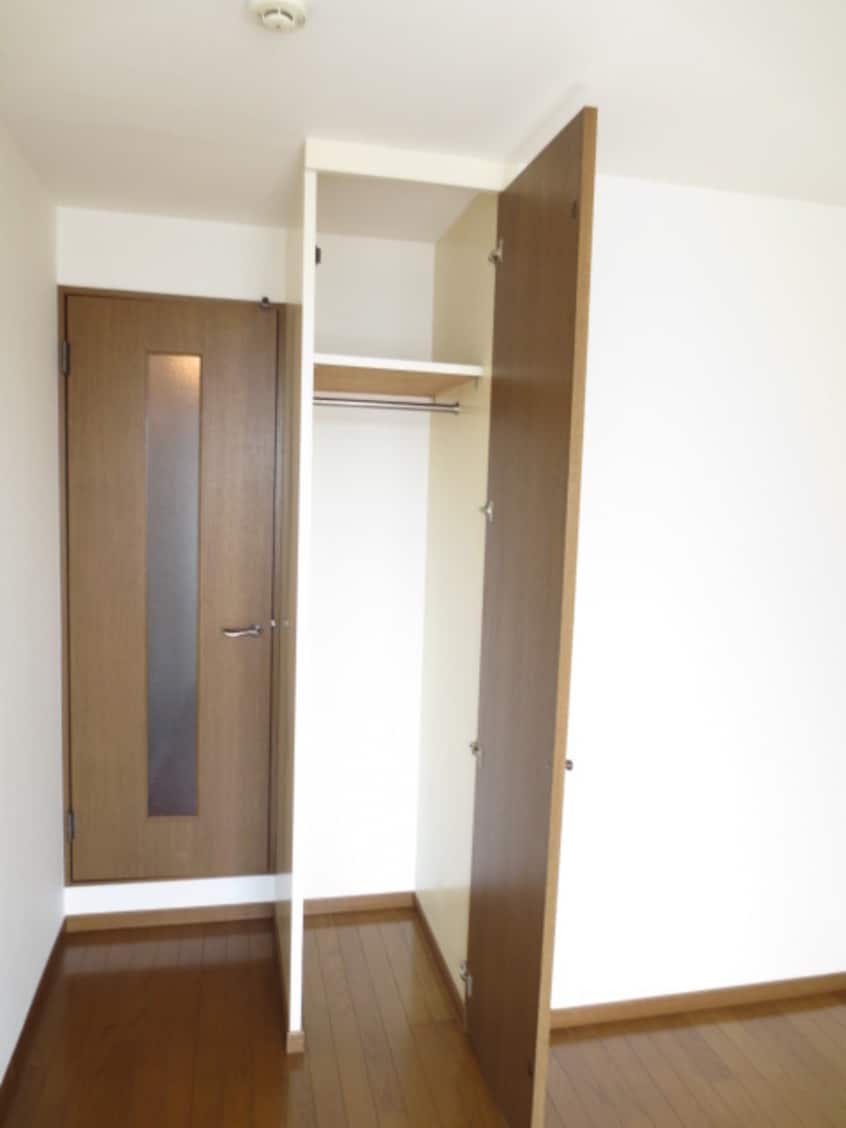 収納 アム－ル鶴川