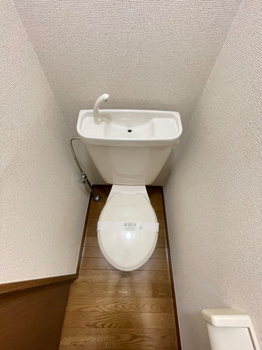 トイレ アム－ル鶴川