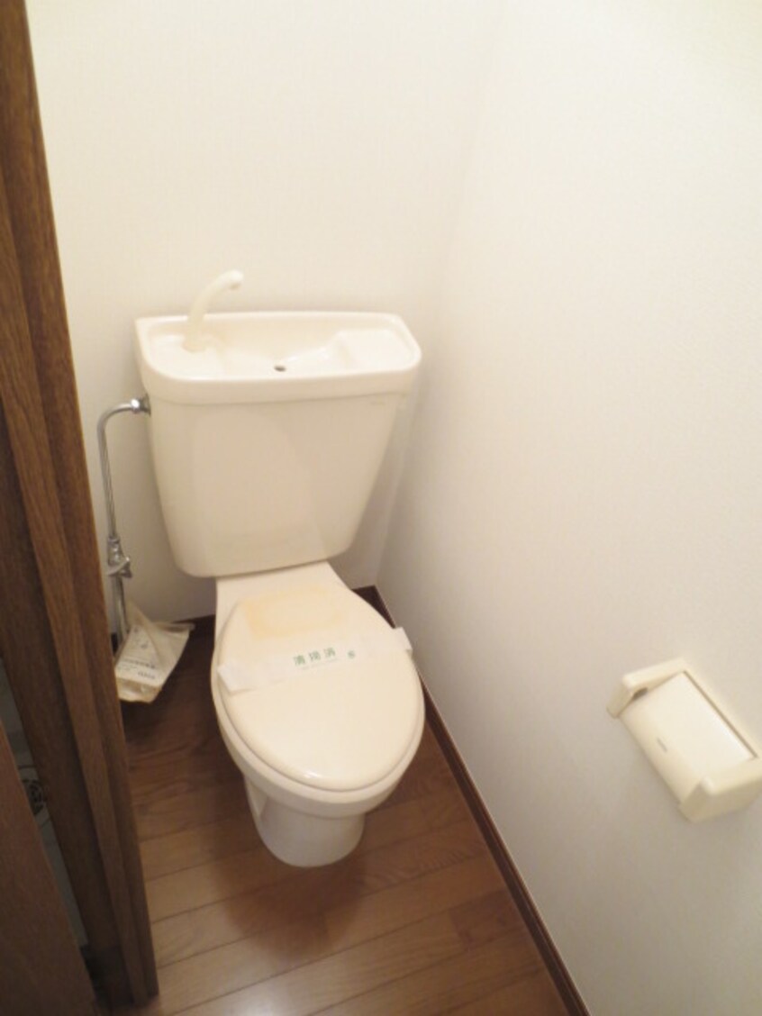 トイレ アム－ル鶴川