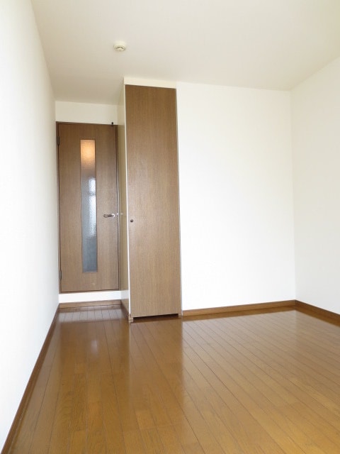 居室 アム－ル鶴川