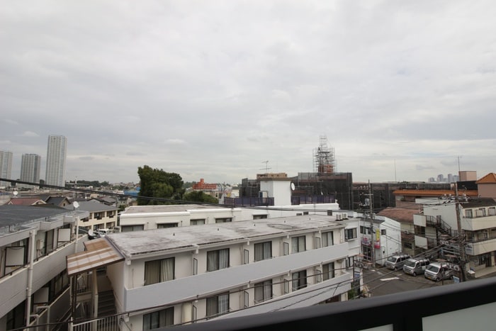 室内からの展望 ドゥーエ二子新地