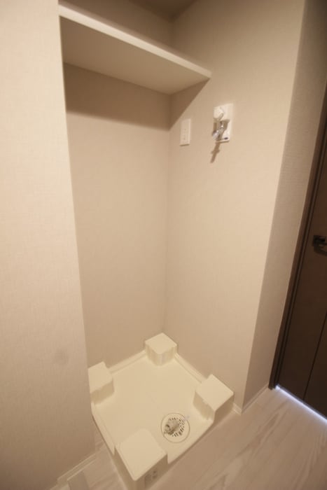 洗濯機置場 ドゥーエ二子新地