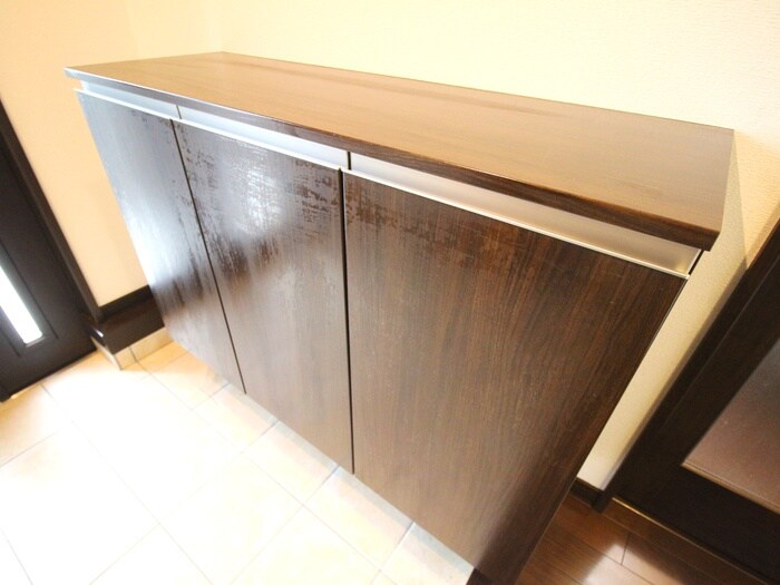 靴箱 松下邸貸家