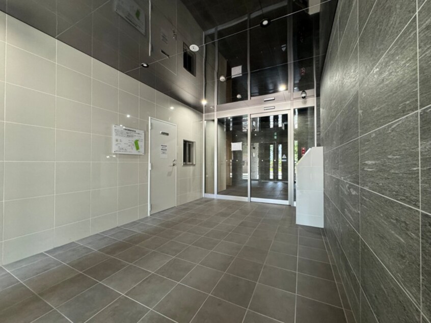 エントランス部分 アルファコート常盤台２