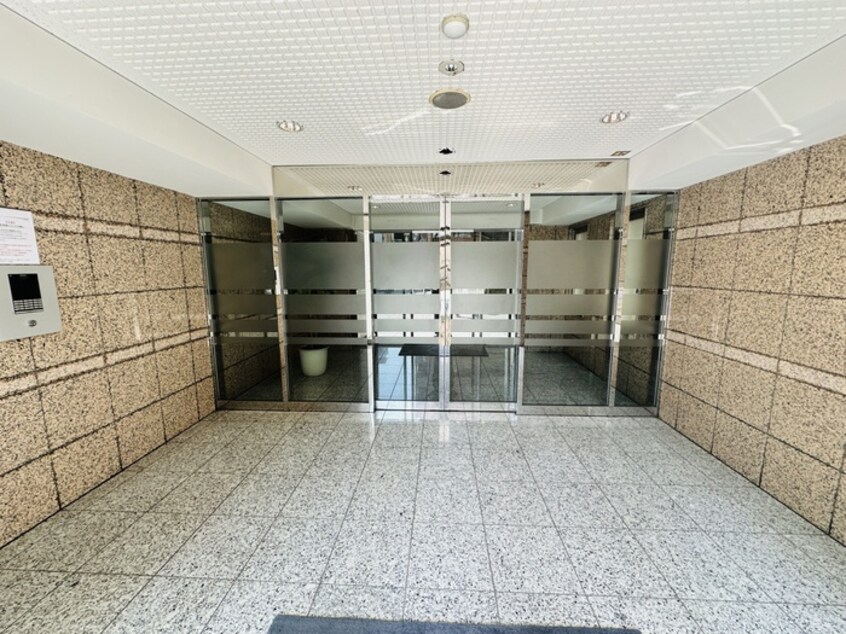 エントランス部分 カスタリア新富町