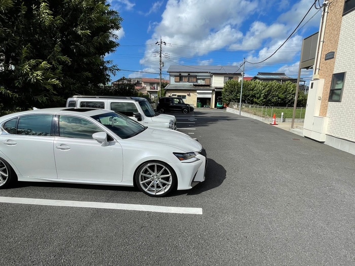 駐車場 アムールイソベ