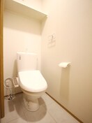 トイレ 仮)三芳ガレージハウス　C棟