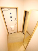 玄関 仮)三芳ガレージハウス　C棟