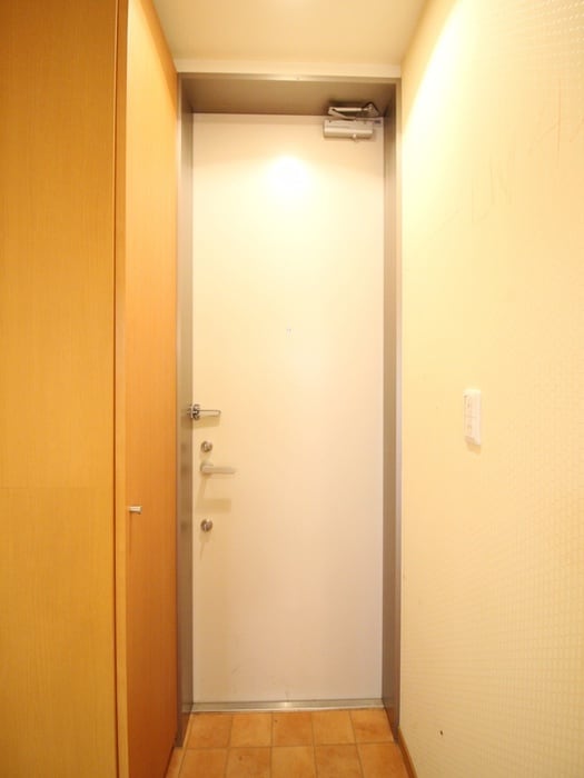 玄関 高根サンスタ－