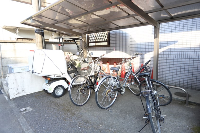 駐輪場 モンテリサイア相模大野