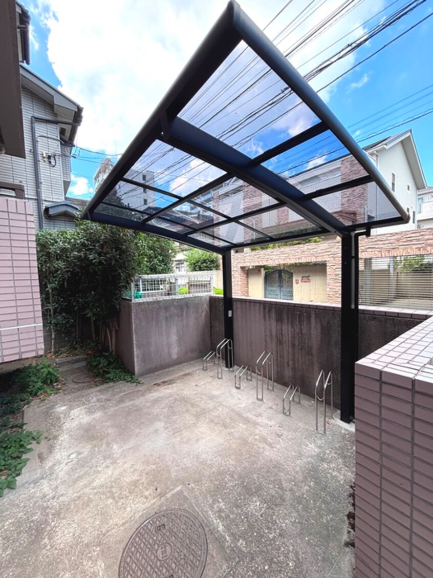 駐輪場 ARCH北浦和
