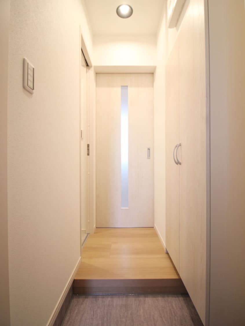 玄関 ルナマーレ七里