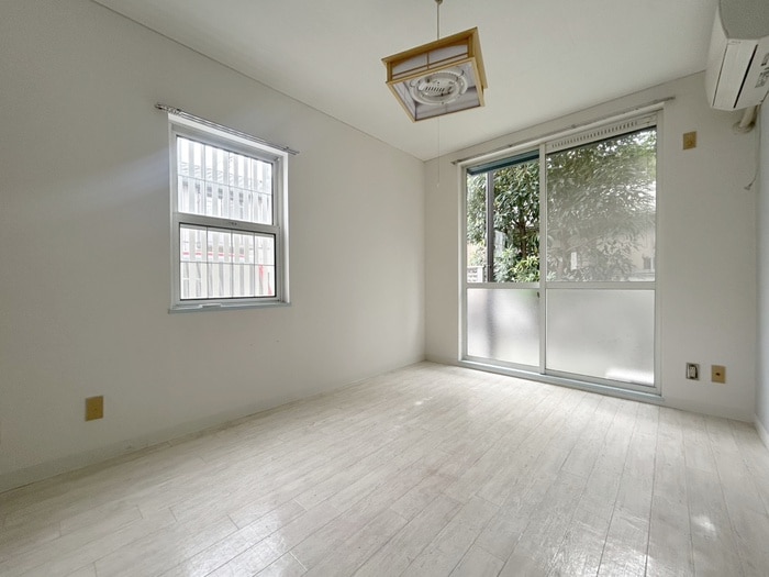 居室 オークコンド