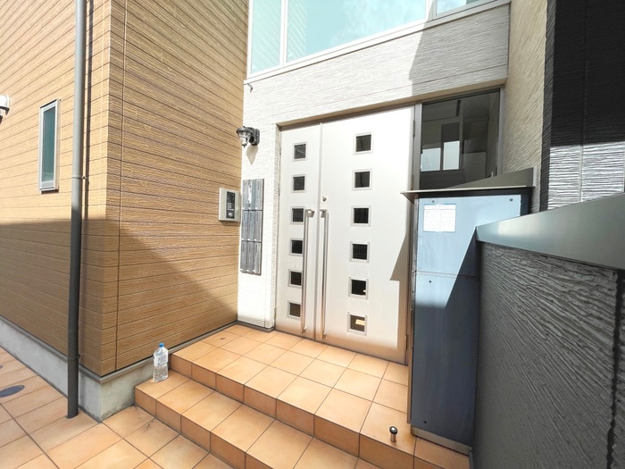 エントランス部分 C＆D　apartment　Ⅱ