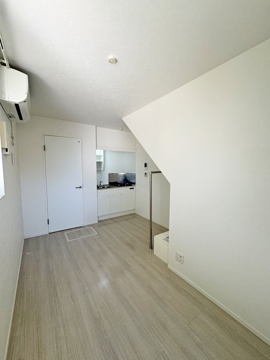 居室 ラビアン中台