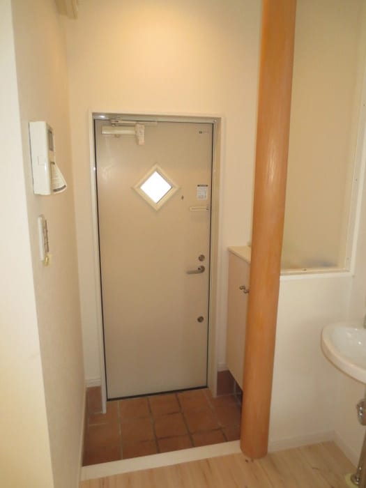 玄関 カスタ－ニエナ