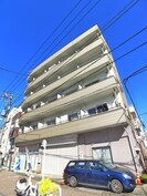 ｿﾘｭｰｼｮﾝ門前仲町の外観
