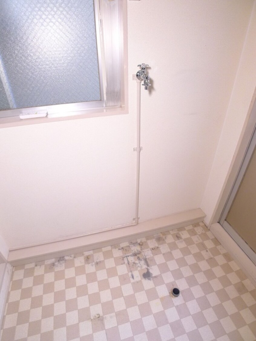 洗濯機置場 ｿﾘｭｰｼｮﾝ門前仲町