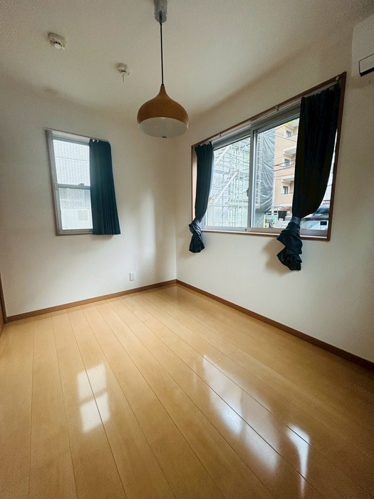 居室 阪東橋戸建