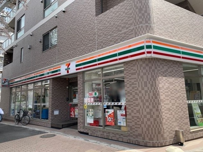 セブンイレブン(コンビニ)まで350m サンフォレスト