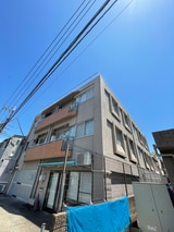 ヒュース・テン