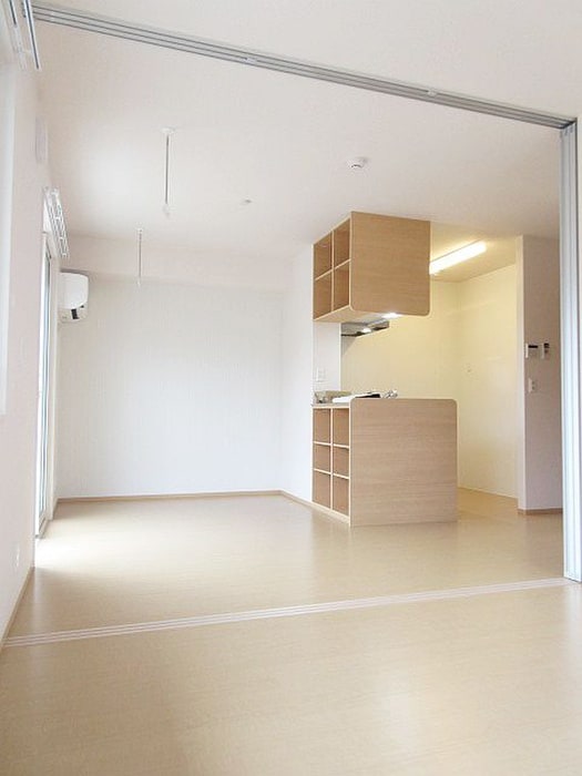 居室 スイーベル