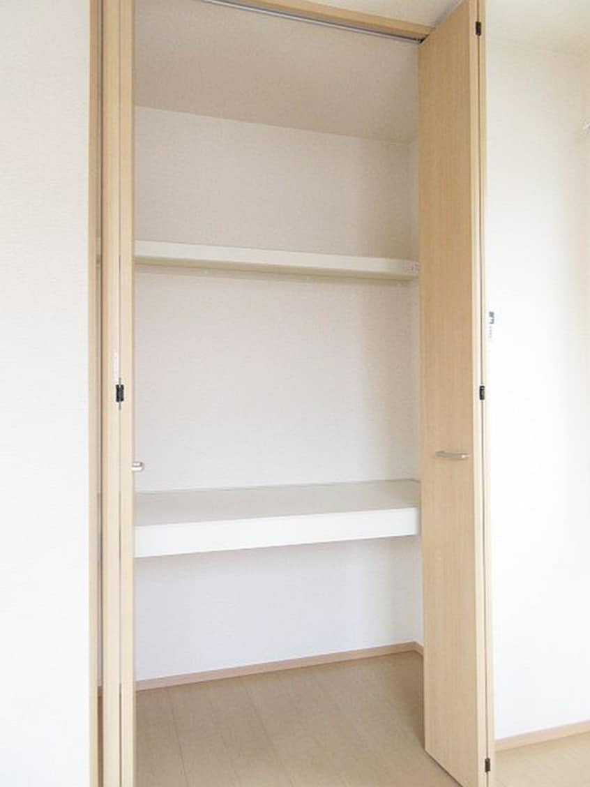 収納 スイーベル