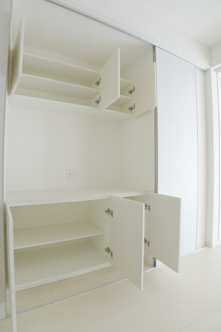 収納 リブリ・花小金井