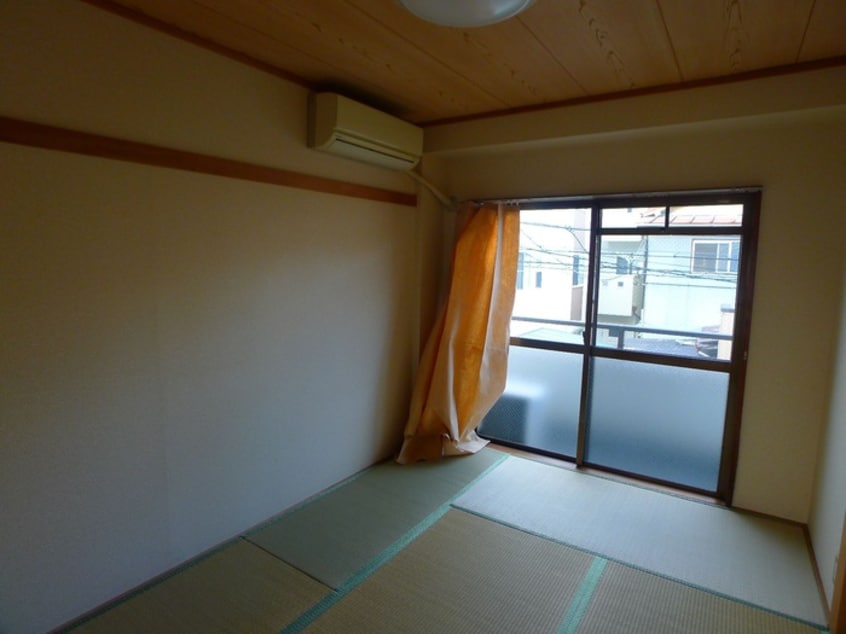 居室 ゴ－ルデンハイム綾瀬