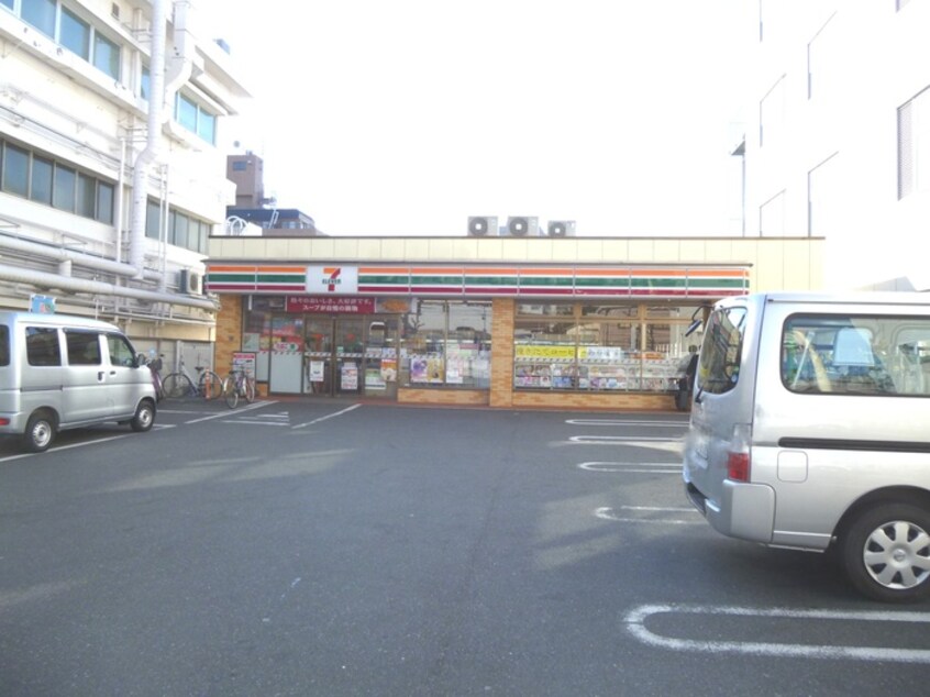 セブンイレブン板橋小豆沢1丁目店(コンビニ)まで177m 小豆沢２パレス