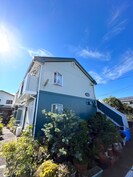 サニ－コ－トの外観