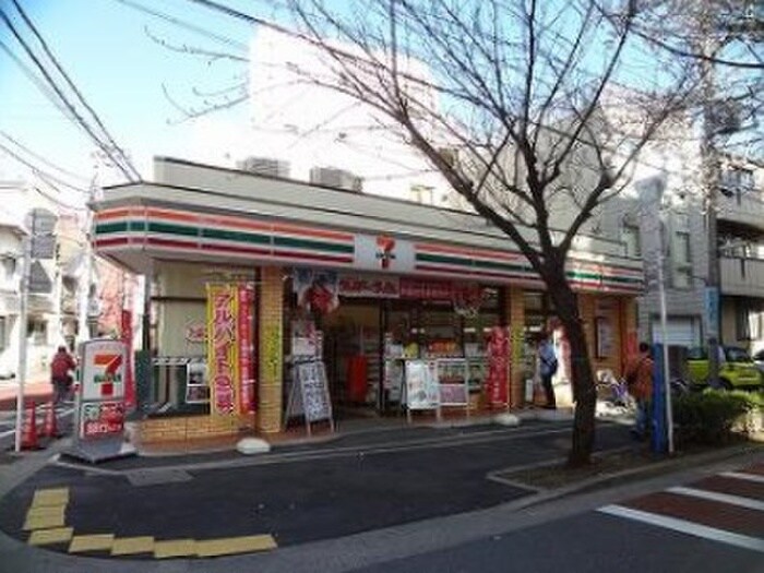 セブンイレブン西小山桜並木通り店(コンビニ)まで154m ミレドゥーエ西小山